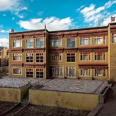 Hotel Alpine Ladakh Leh Exterior foto